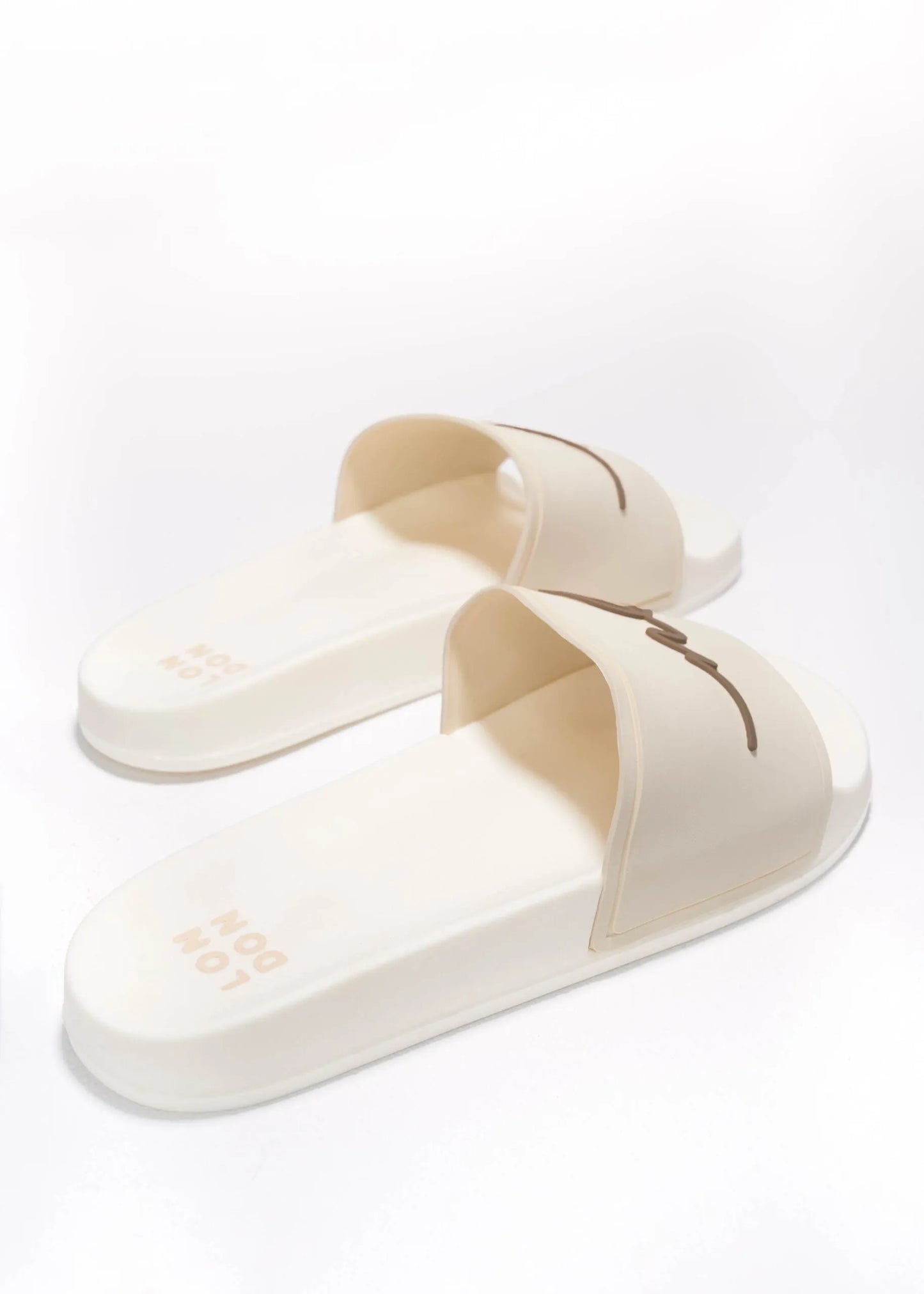 Chanclas London Beige T-36