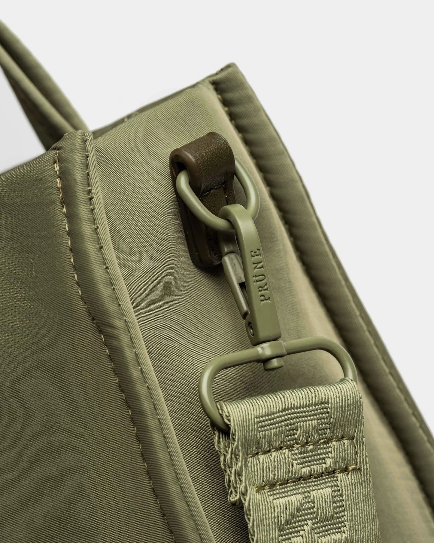 CARTERA ELENA CH NYLON III VERDE
