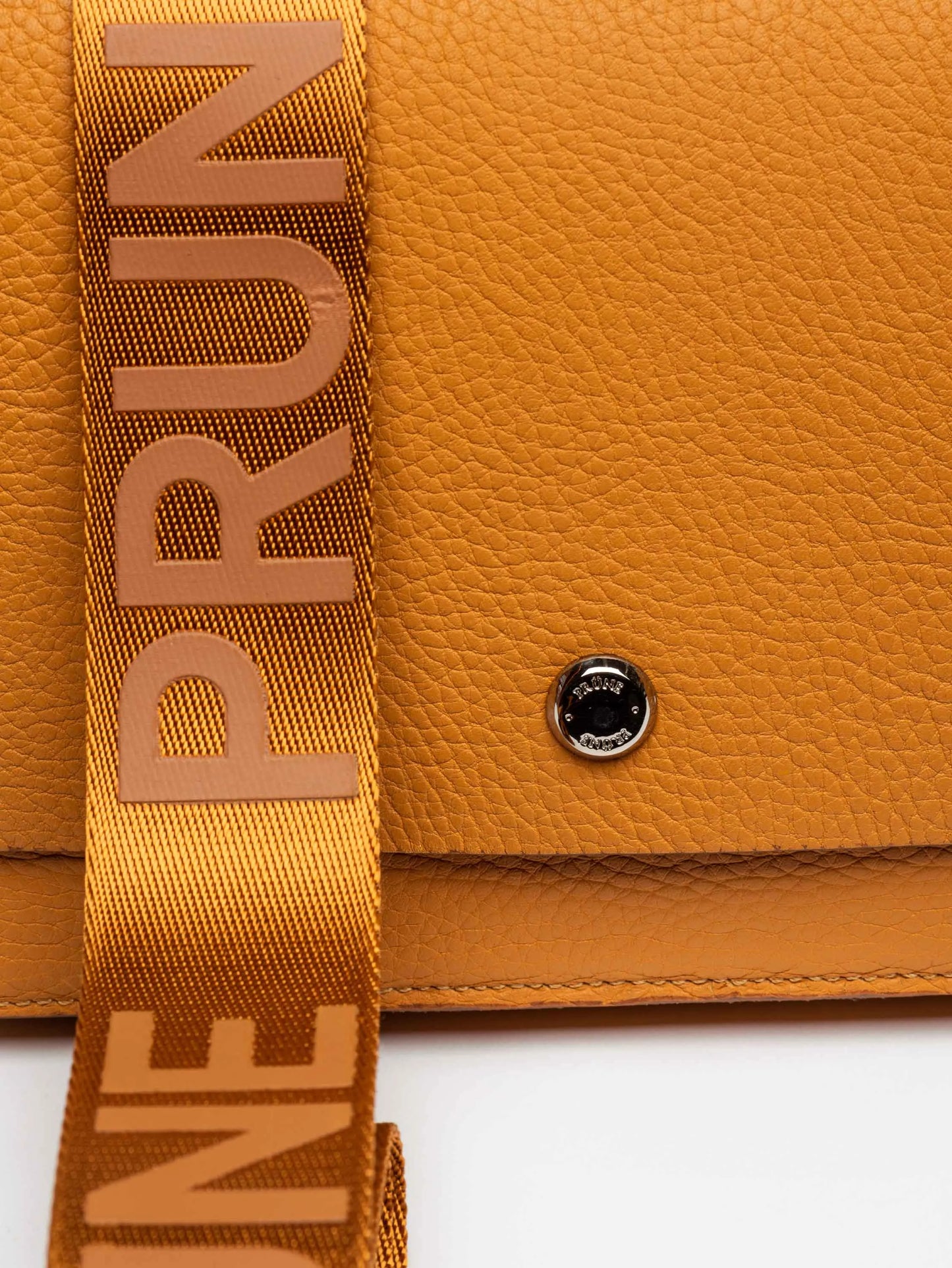 CARTERA MALDIVA EN CUERO MIEL