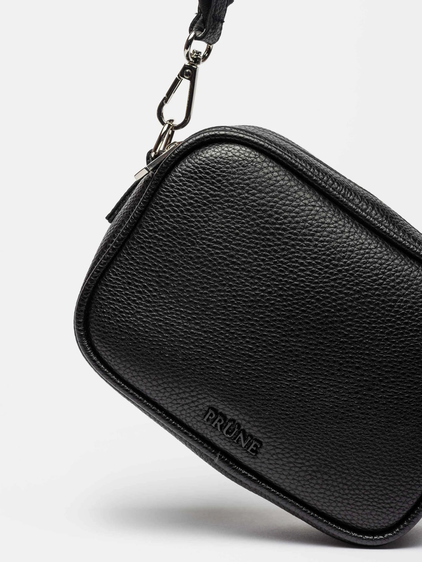 MINI BAG ADISA EFECTO CUERO NEGRO