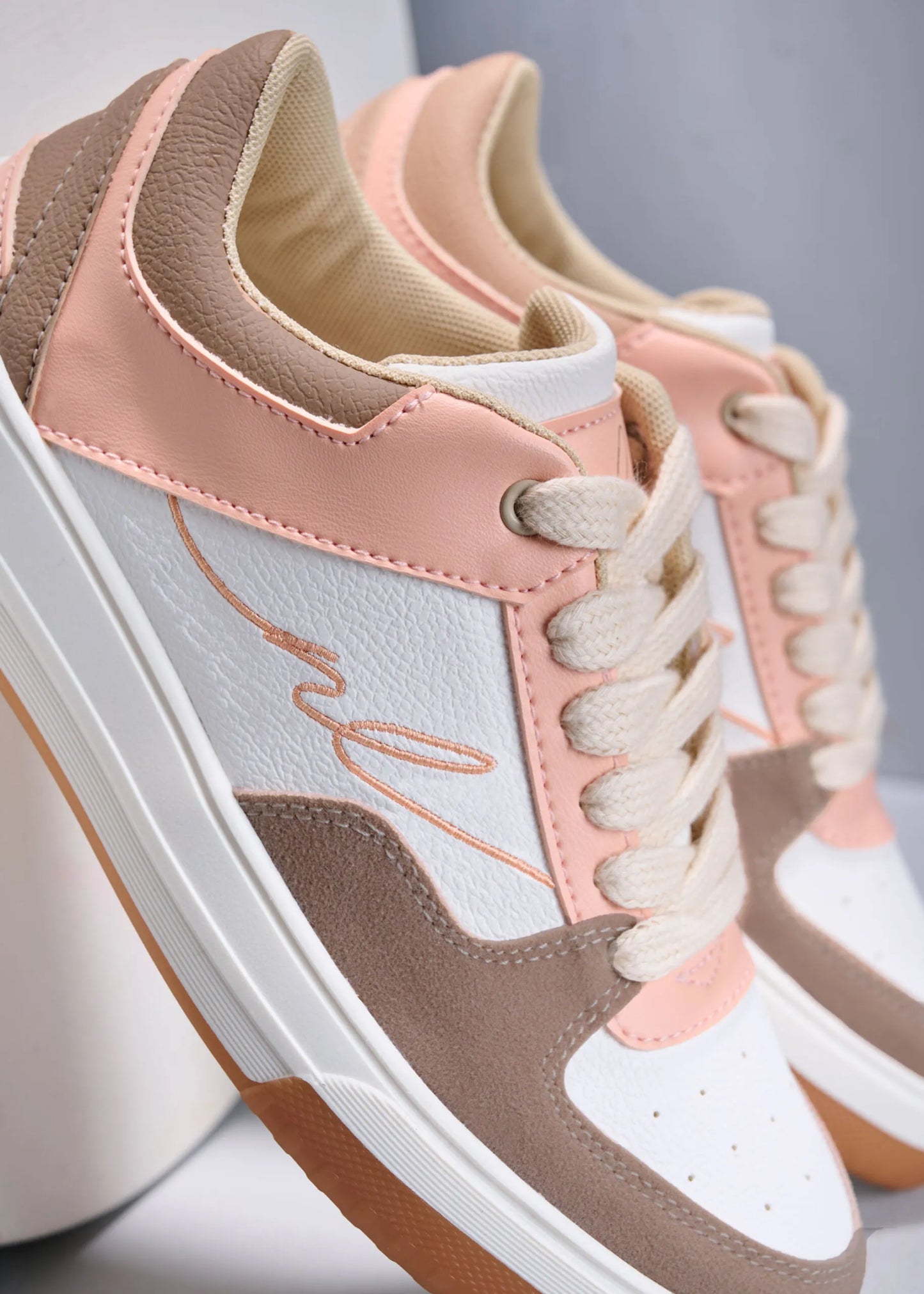 Tenis Urban Peach Fuzz - 37