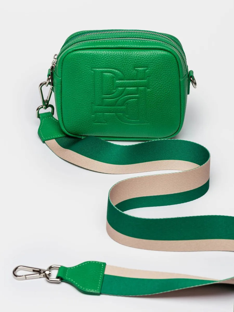 MANOS LIBRES AUDREY EN CUERO  BENETTON