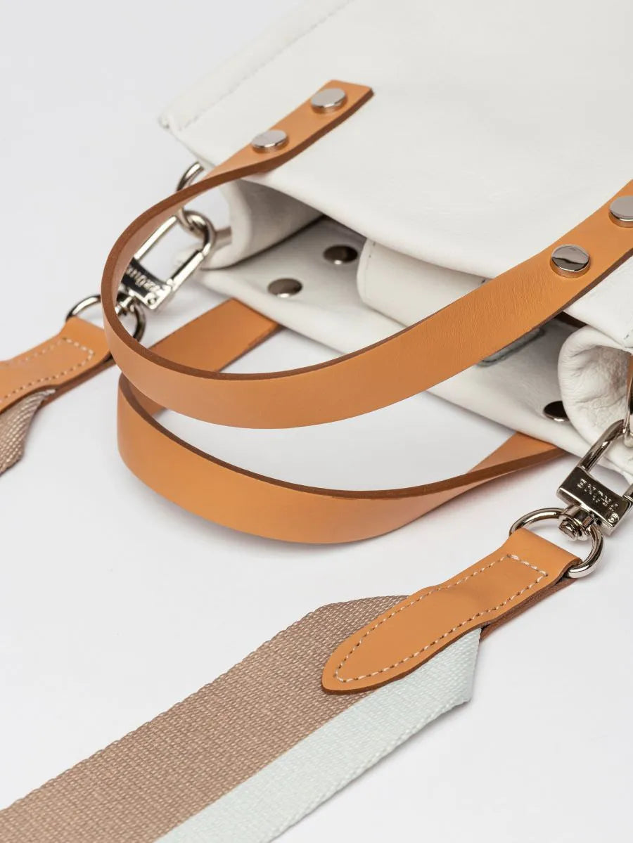 CARTERA DE MANO CERDEÑA BLANCO