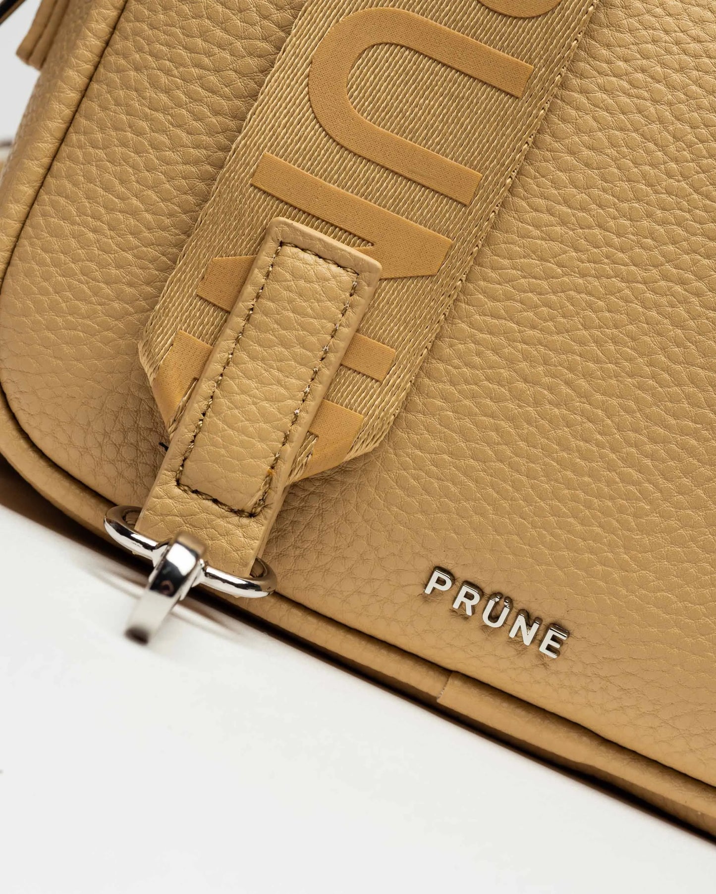 MIN BAG ADISA EFECTO CUERO BEIGE