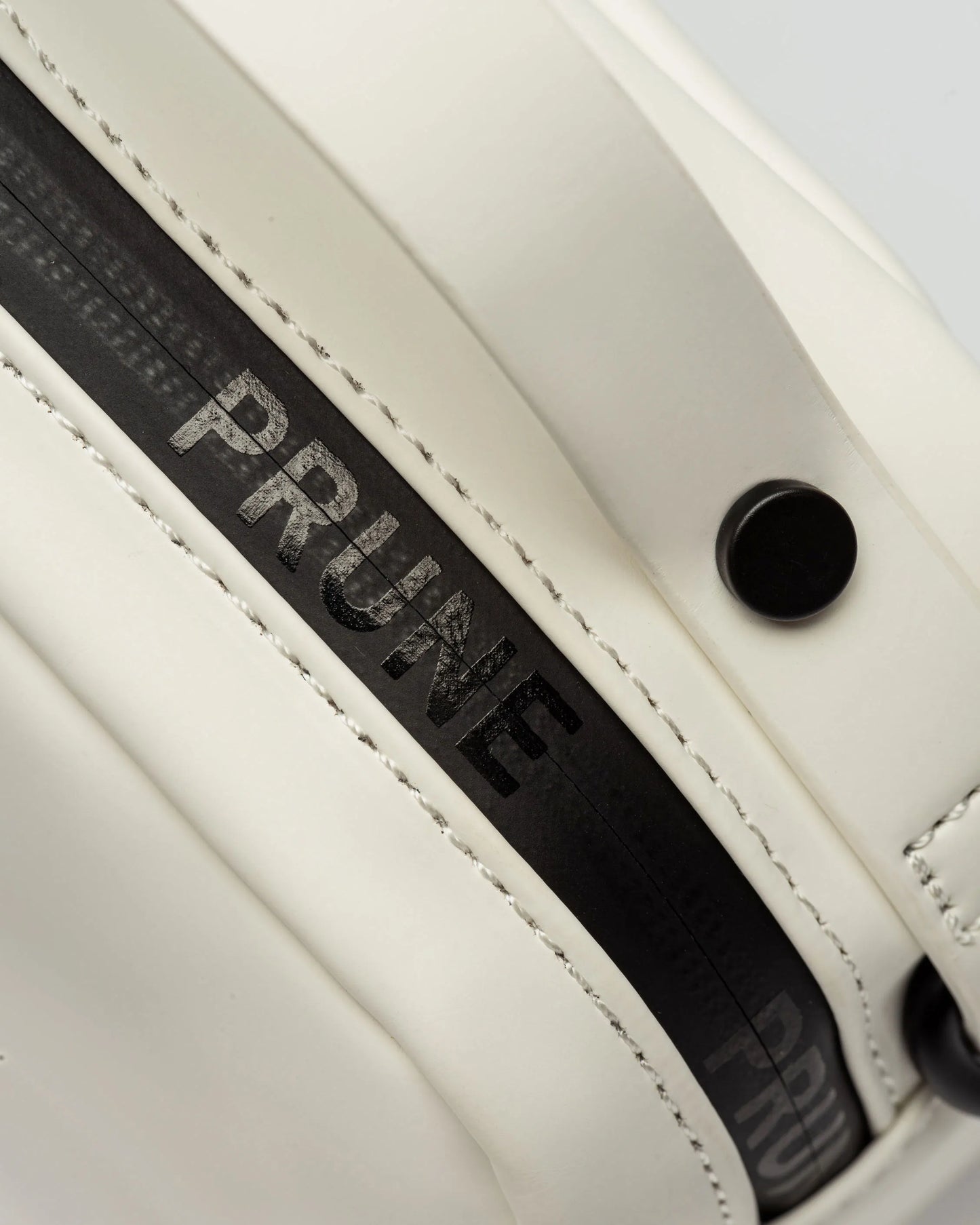 MINI BAG RUBBER EFECTO CUERO BLANCO